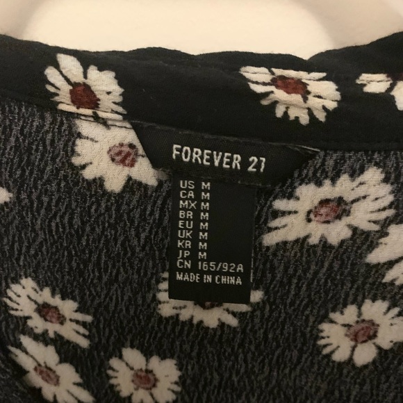 Daisy Printed Button-Up Blouse - Picture 2 of 2